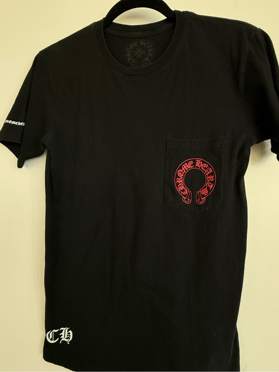 Chrome Hearts Other - Chrome Hearts Red Horseshoe Cemetery Cross T-shirt CH